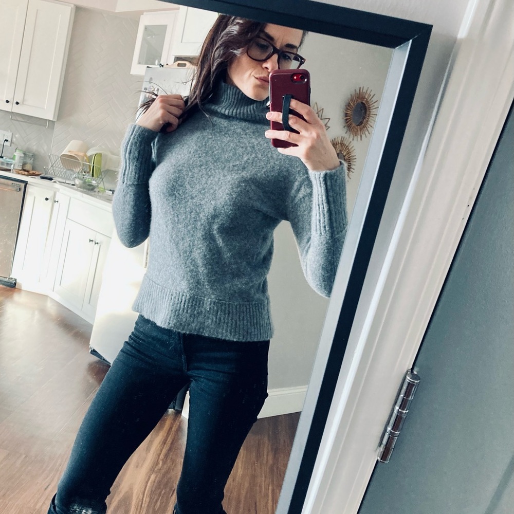 100% cashmere grey sweater with slouch shoulder size Small